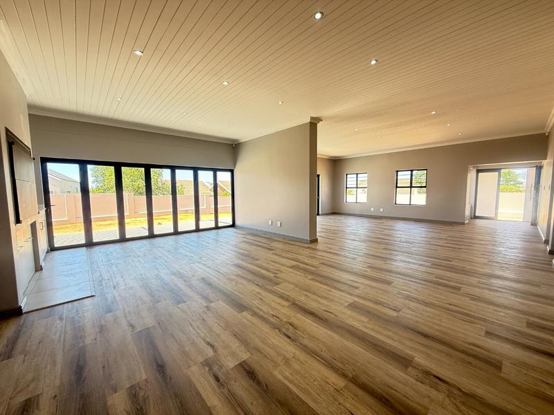 3 Bedroom Property for Sale in Tafelzicht Western Cape